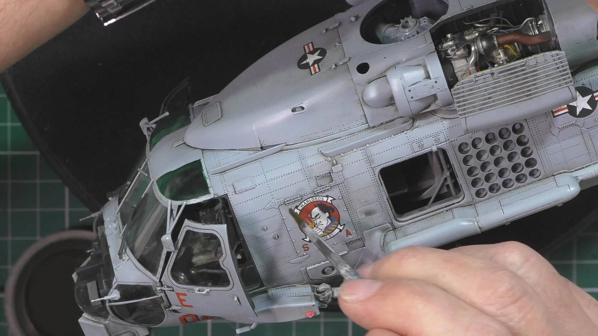 KITTY HAWK SH-60B 1:35 プラモデルキット Kitty Hawk 1/35 SH-60B — Flory Models